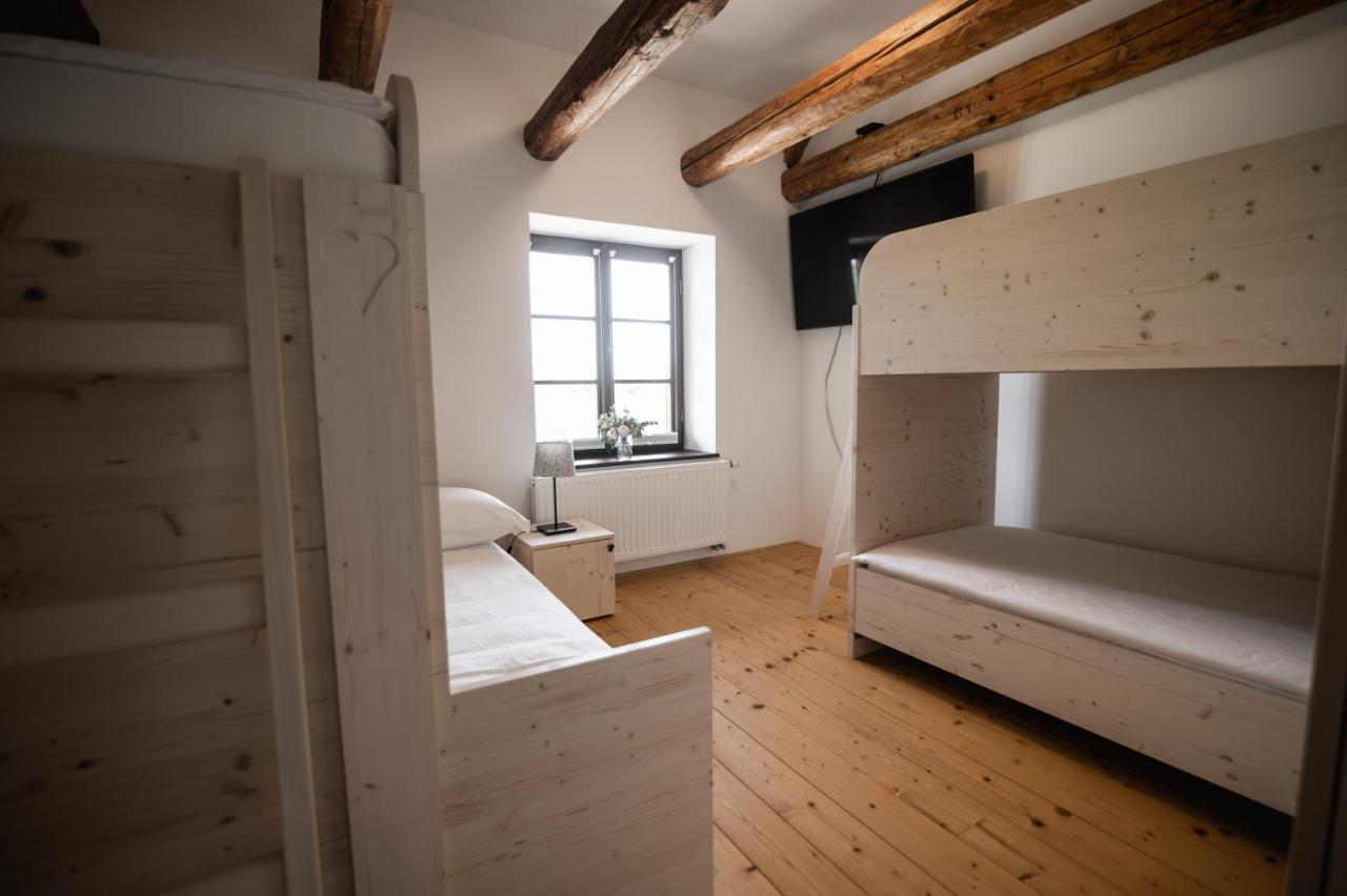 Apartments Strmol Cerklje na Gorenjskem Exteriör bild
